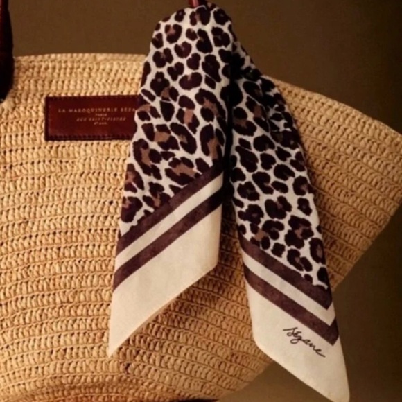 Sezane Leopard Print Scarf - Picture 1 of 3